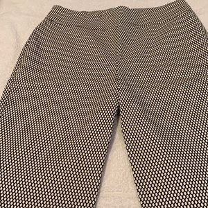 Black and White print Bermuda shorts